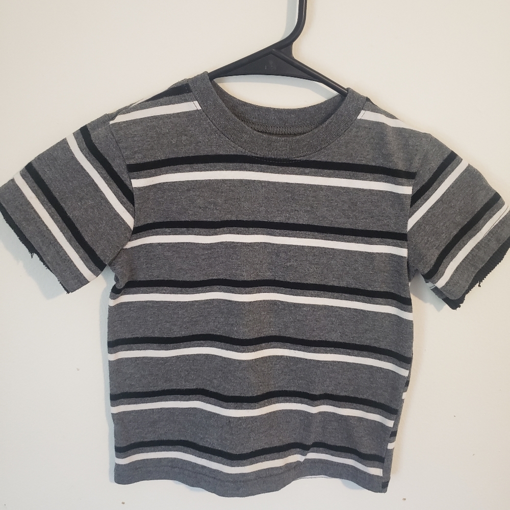 Shirt - Picture 4 of 7